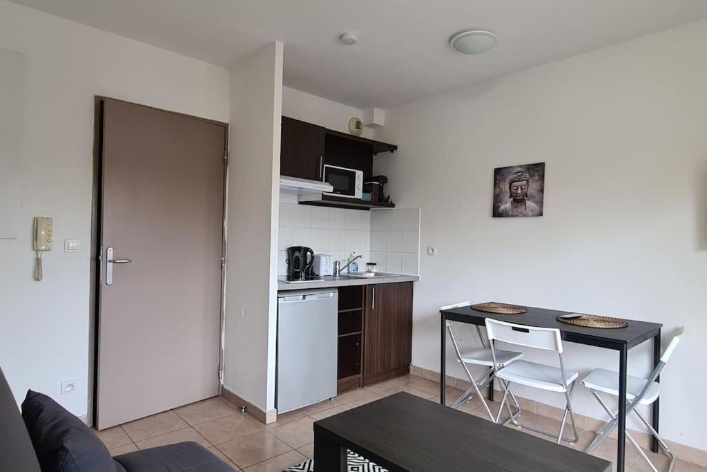 B210 Appartement Disneyland Paris Parking Et Wifi Montévrain Eksteriør billede